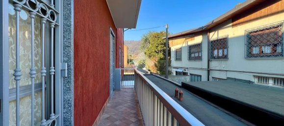 Apartamento de 4 habitaciónes en Sotto il Monte Giovanni XXIII, Italy No. 16419 19