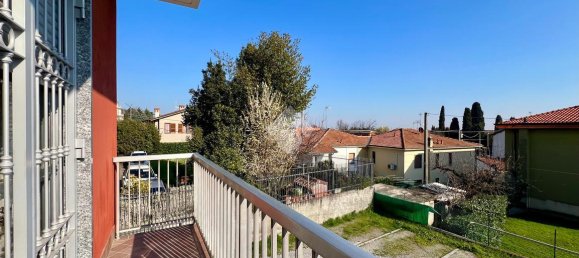 Apartamento de 4 habitaciónes en Sotto il Monte Giovanni XXIII, Italy No. 16419 24