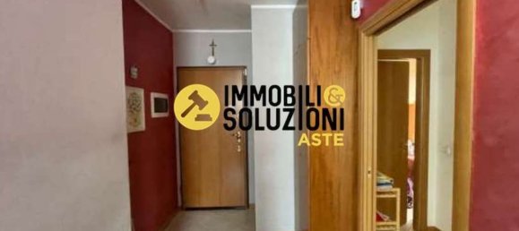 3-salle Appartement à Osio Sopra, Italy No. 185066 23