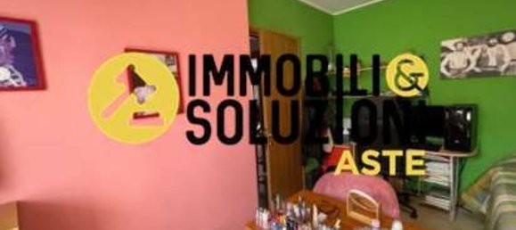 3-salle Appartement à Osio Sopra, Italy No. 185066 11