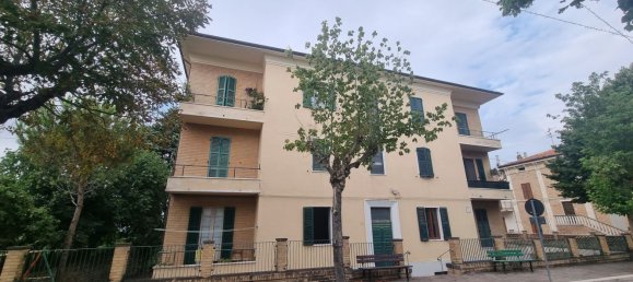 Квартира с 3 спальнями в Лоро Пичено, Италия № 338069 18