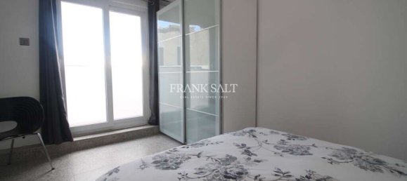 2 bedrooms Penthouse in Sliema, Malta No. 6822 10