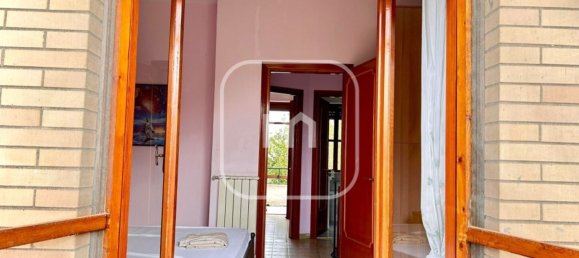 Дом с 5 комнатами в Ардеа, Италия № 197616 15