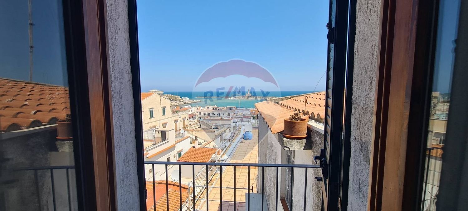 Квартира с 3 комнатами в Вьесте, Италия № 108921