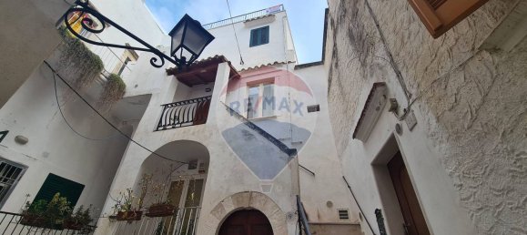 Квартира с 3 комнатами в Вьесте, Италия № 108921 31