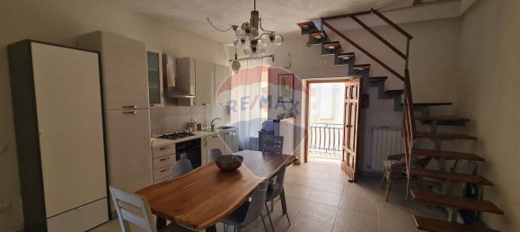 Квартира с 3 комнатами в Вьесте, Италия № 108921 6