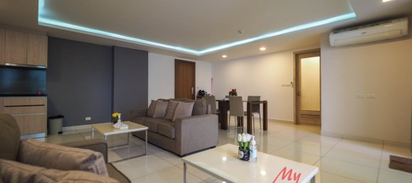 2 bedrooms Condo in Pattaya, Thailand No. 3000 8