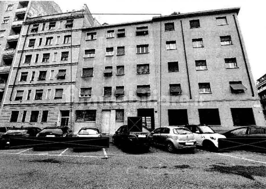 Apartamento T2 em Milan, Italy N.º 274207