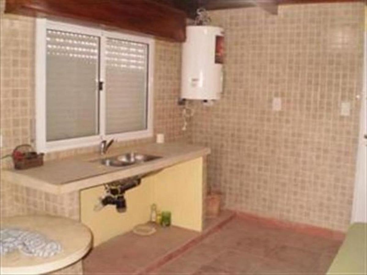 Granja en Lobos, Argentina 78 m² No. 37303