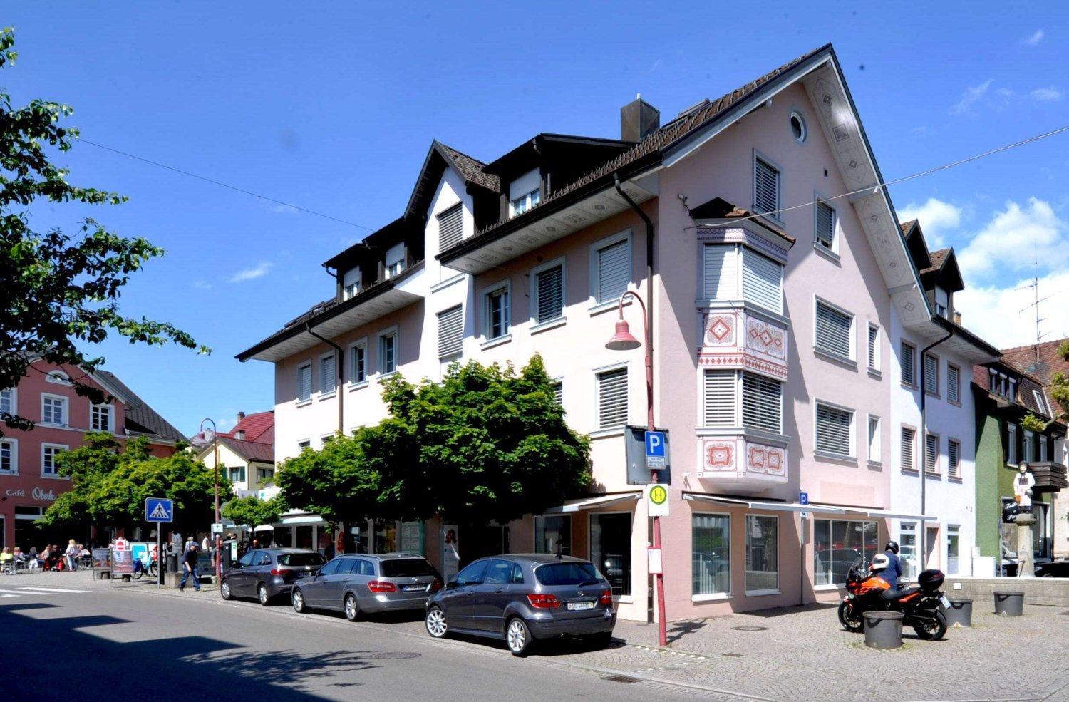 Здание 1130м² в Вальдсхут, Германия № 260026