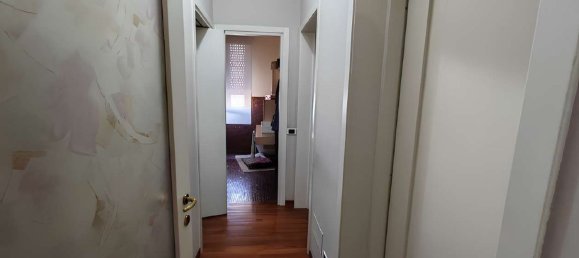 5-salle Appartement à Nerviano, Italy No. 5857 10