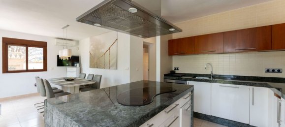 Villa de 3 dormitorios en Alhaurín el Grande, Spain No. 135303 5