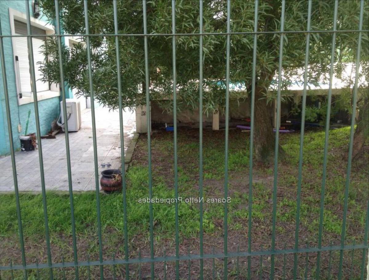 4 bedrooms House in Canelones, Uruguay No. 4458