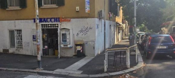 25m² Commercial property in Rome, Italy No. 376405 9