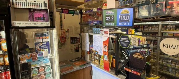 25m² Commercial property in Rome, Italy No. 376405 7