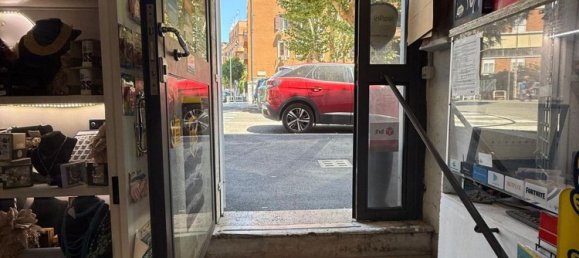 25m² Commercial property in Rome, Italy No. 376405 4