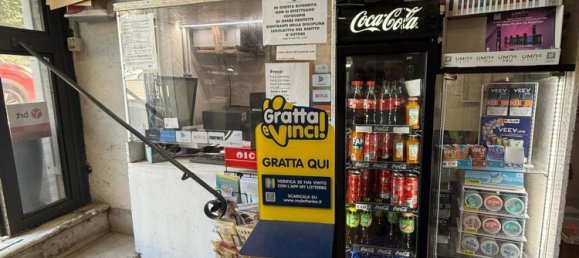 25m² Commercial property in Rome, Italy No. 376405 8