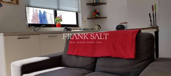 2 bedrooms Penthouse in Gzira, Malta No. 1184 7