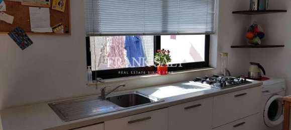 2 bedrooms Penthouse in Gzira, Malta No. 1184 4