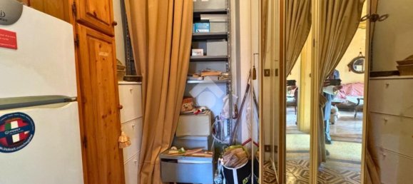 6-salle Appartement à Turin, Italy No. 52389 20