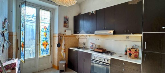 6-salle Appartement à Turin, Italy No. 52389 22