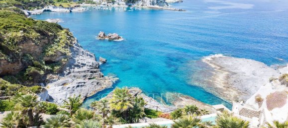 Вилла с 10 комнатами в Понца, Италия № 74161 3