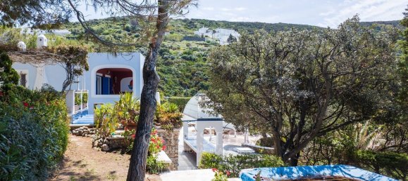 Вилла с 10 комнатами в Понца, Италия № 74161 22