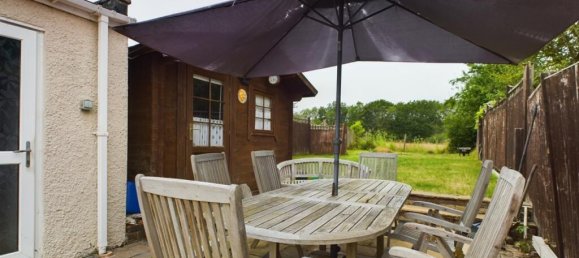 3 Schlafzimmer Haus in Leatherhead, United Kingdom, Nr. 13777 9