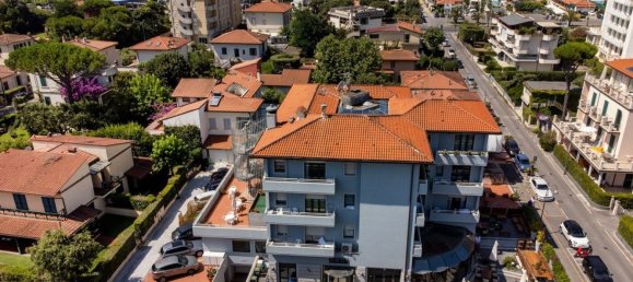 2-salle Appartement à Pietrasanta, Italy No. 46370 3