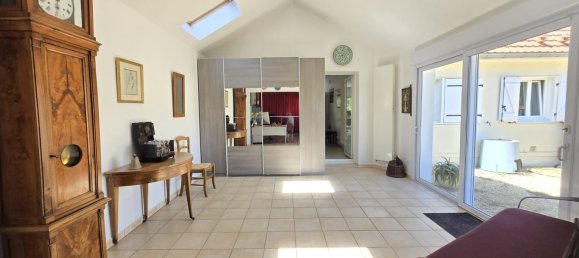 5 Schlafzimmer Schlösser in Saint-Sauveur-sur-Ecole, France, Nr. 281536 10