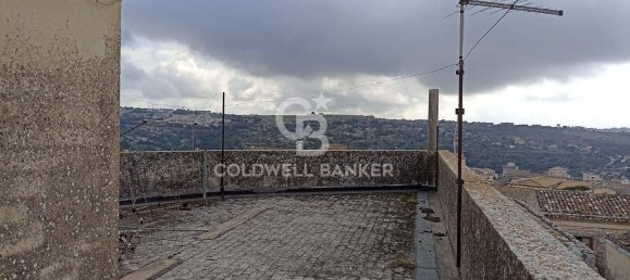 6 bedrooms House in Modica, Italy No. 371213 11