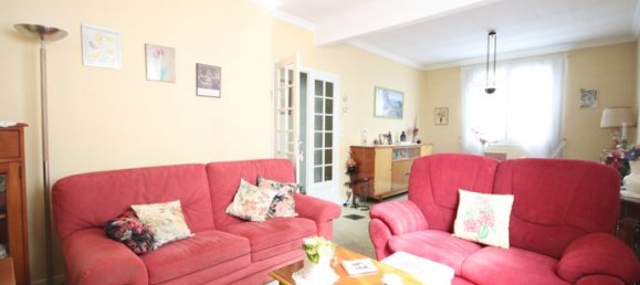 Casa de 3 dormitorios en Beauchamp, France No. 354066 4