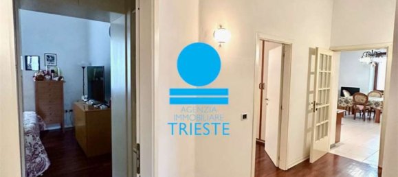 Квартира с 4 комнатами в Пезаро, Италия № 207459 8