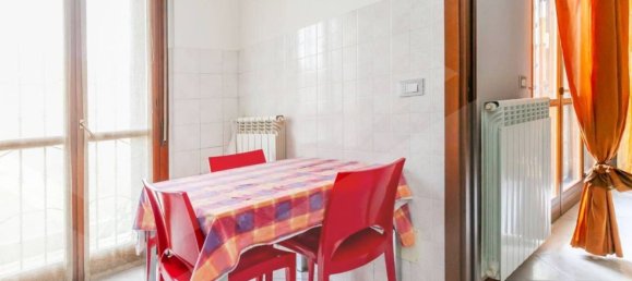 3 rooms Apartment in Milan, Italy No. 241878 10