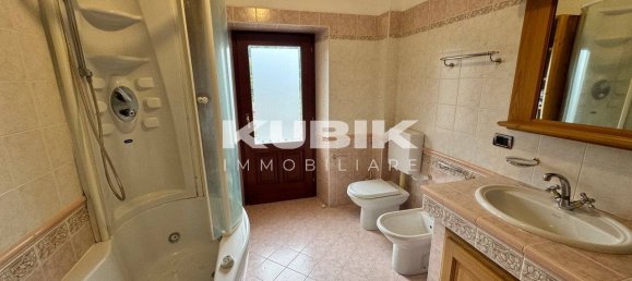 2 bedrooms Apartment in Udine, Italy No. 296665 16