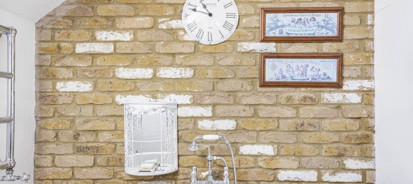 3 غرف نوم منزل في Virginia Water, United Kingdom رقم 8628 45