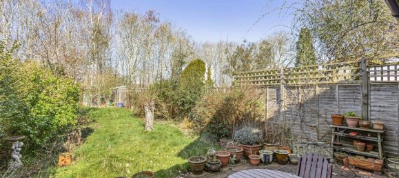 3 غرف نوم منزل في Virginia Water, United Kingdom رقم 8628 22