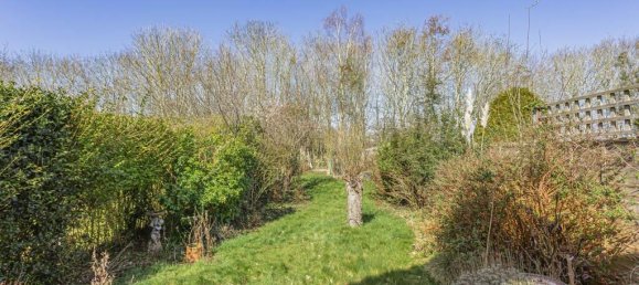 3 غرف نوم منزل في Virginia Water, United Kingdom رقم 8628 31