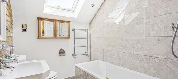 3 غرف نوم منزل في Virginia Water, United Kingdom رقم 8628 27