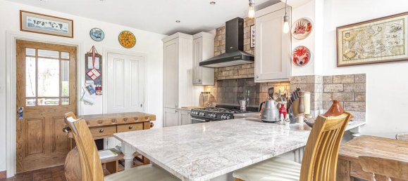 3 غرف نوم منزل في Virginia Water, United Kingdom رقم 8628 35