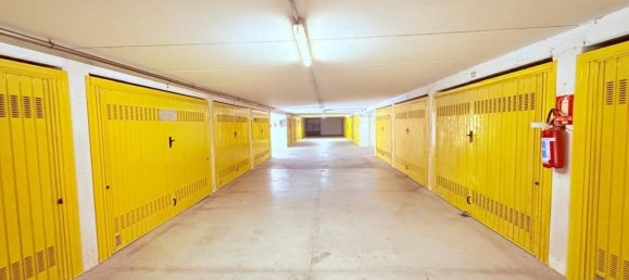 Garage à Genoa, Italy 18m² No. 273906 7