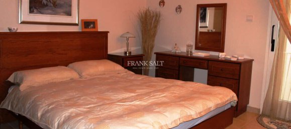 2 bedrooms Apartment in Sliema, Malta No. 6671 6