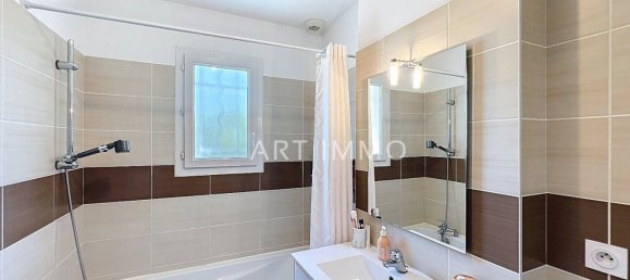 3 bedrooms Villa in Robion, France No. 360951 10