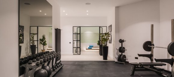 6 bedrooms House in Malaga, Spain No. 49793 10