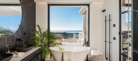 6 bedrooms House in Malaga, Spain No. 49793 30