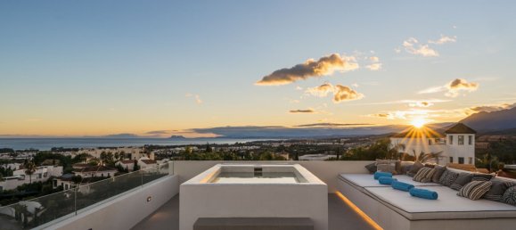 6 bedrooms House in Malaga, Spain No. 49793 16