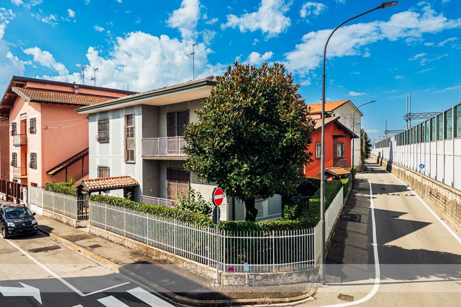 Villa de 5 dormitorios en Melzo, Italy No. 370103