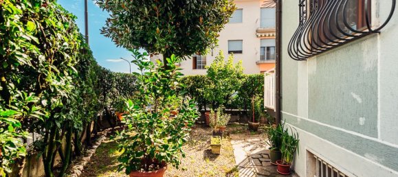 Villa de 5 dormitorios en Melzo, Italy No. 370103 32