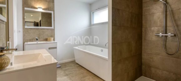 5 غرف نوم منزل في Orvault, France رقم 346316 20