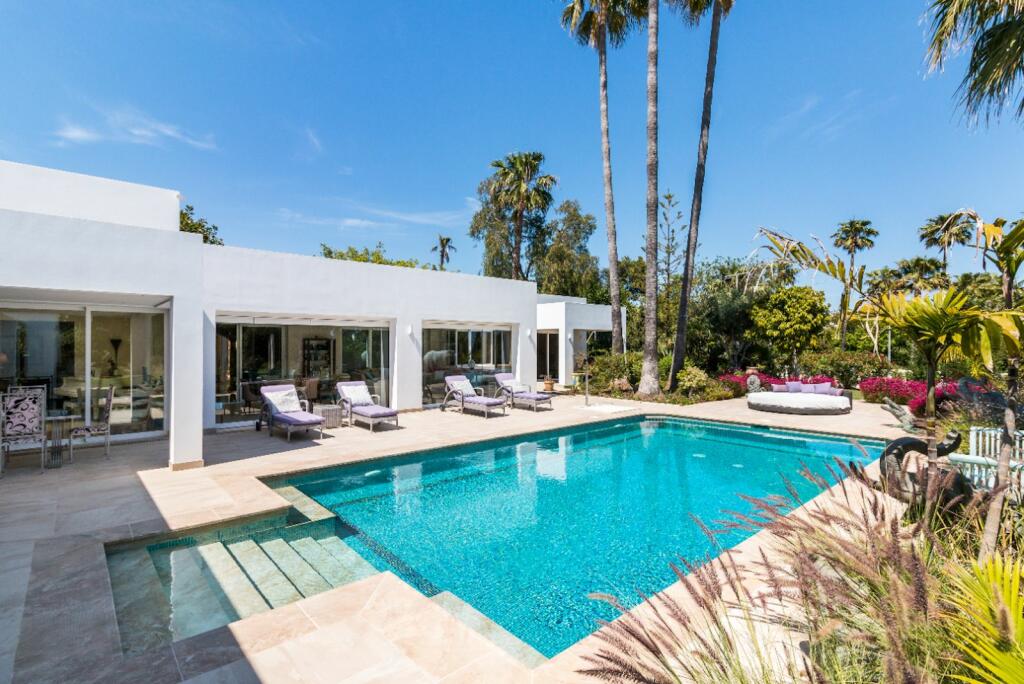 5 Schlafzimmer Villa in Estepona, Spain, Nr. 105631